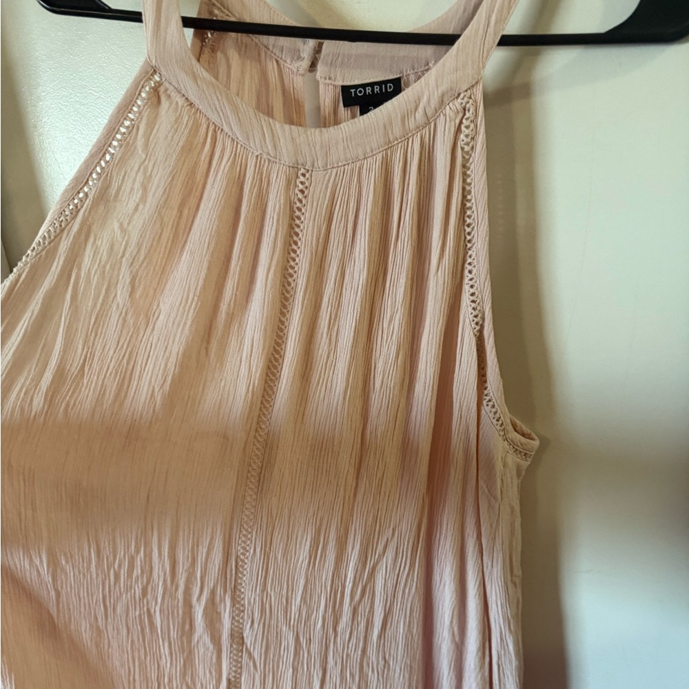 Torrid Woman’s Plus Pink Crinkle Tank Top Blouse Hi Low 2X Dressy